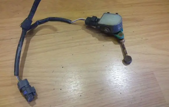 Citroen C5 Headlight/headlamp level sensor 9647509080