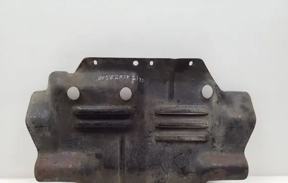Nissan Terrano Engine splash shield/under tray 