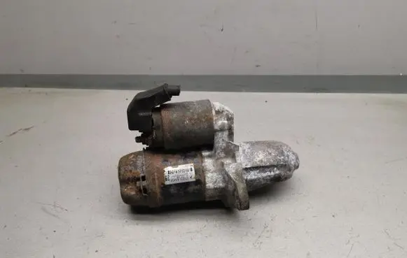 Subaru Legacy Starter motor 23300AA450 M000T30471