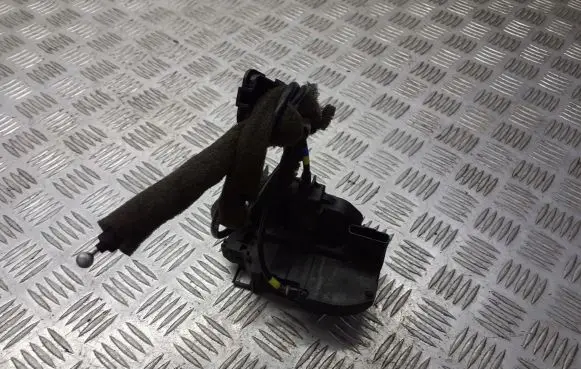 Nissan Micra Front door lock