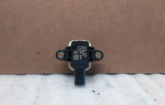 Audi A6 S6 C7 4G Airbag deployment crash/impact sensor 4H0955557