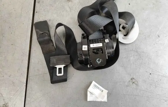 Tesla Model Y Front seatbelt 1493802e1c