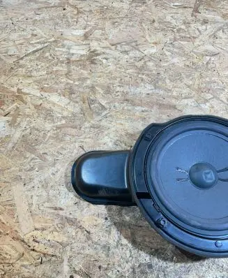 Mercedes-Benz E W211 Parcel shelf speaker A2118200002