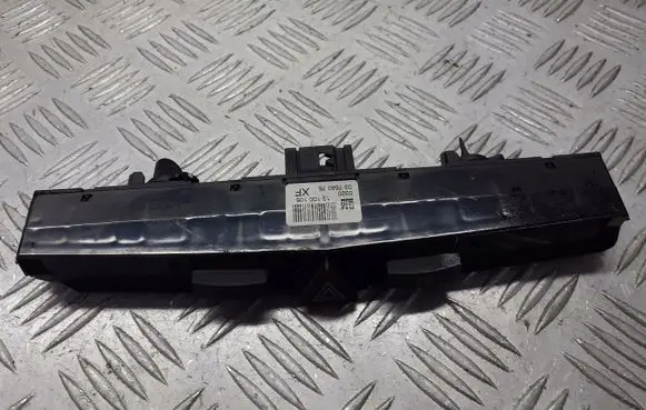 Opel Astra H Other switches/knobs/shifts 13100105