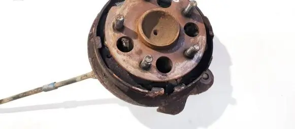 Toyota Avensis Verso Rear wheel hub