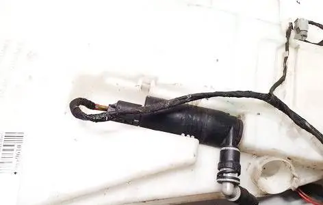 BMW 5 GT F07 Headlight washer pump 6712721779202 67127217792-02