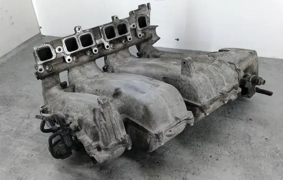 Mercedes-Benz Vito Viano W638 Intake manifold 021133223AE