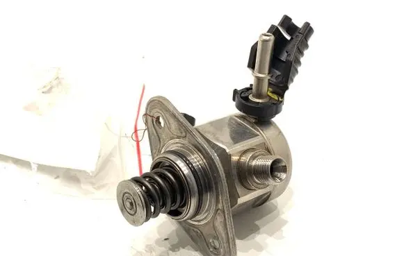Hyundai i30 Fuel injection high pressure pump 3532607250