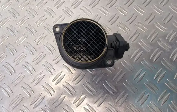 Audi A6 S6 C5 4B Mass air flow meter 058133471A