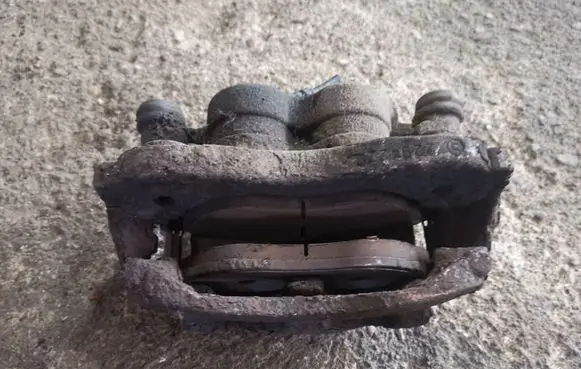 Fiat Ducato Front brake caliper