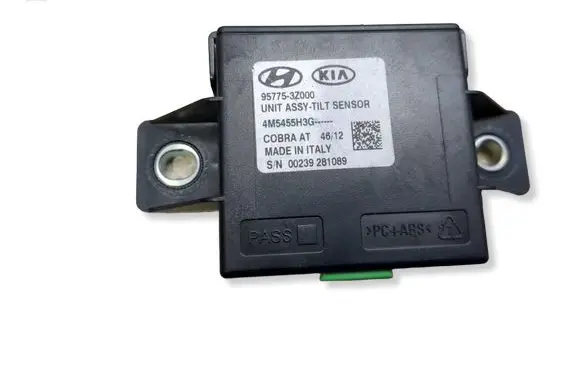 Hyundai i40 Yaw turn rate sensor 957753Z000 00239281089 4M5455H3G