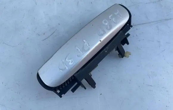 Audi A3 S3 8P Rear door exterior handle 4B0839885