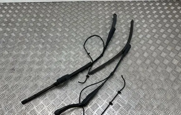 Tesla Model 3 Headlight wiper blade set