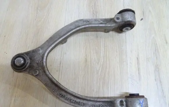 Tesla Model 3 Front control arm 027560047106