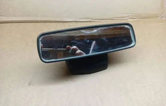 Nissan Juke I F15 Rear view mirror (interior) 1947