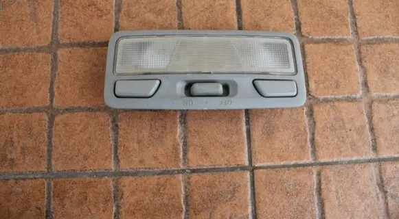 Mitsubishi Outlander Headlining lighting console trim MR330450