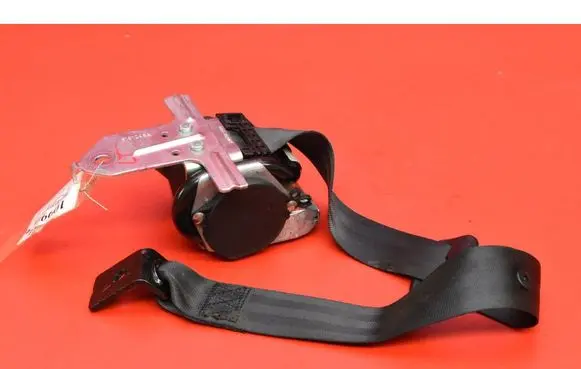 Renault Latitude (L70) Front seatbelt 6158794AAB
