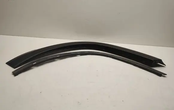 Mercedes-Benz GL X166 Front arch trim A1668846222