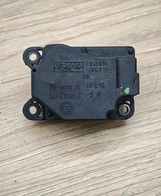 Volvo V60 Air flap motor/actuator 6g9n-19E616 F7138 121017