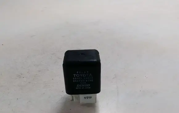 Toyota Picnic Other relay 9098704002 0567006780