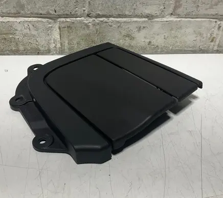 BMW 3 E92 E93 Trunk/boot trim cover 3001713003 13042011 000137025