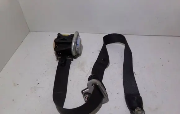 Mazda 6 Front seatbelt L1249