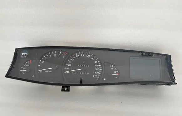 Opel Omega B1 Speedometer (instrument cluster) 88481674 X69600031 90493818