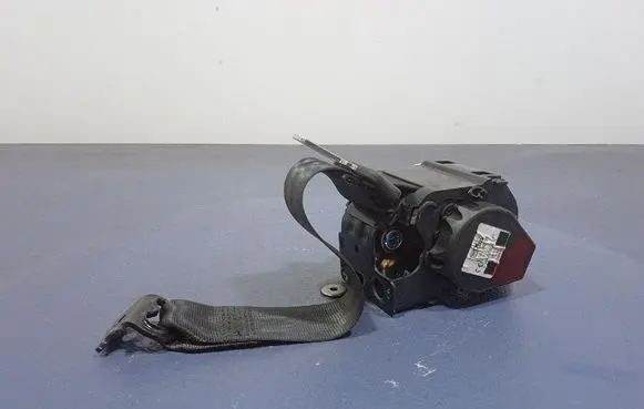 Renault Megane I Front seatbelt 888419825R