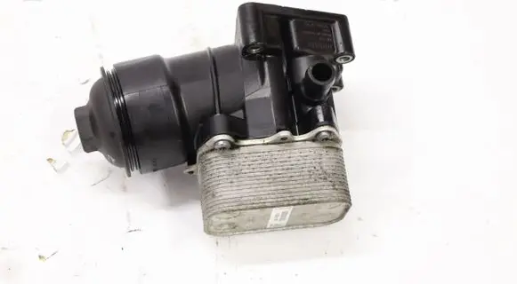 Volkswagen PASSAT B7 Oil filter cover 03L115389C