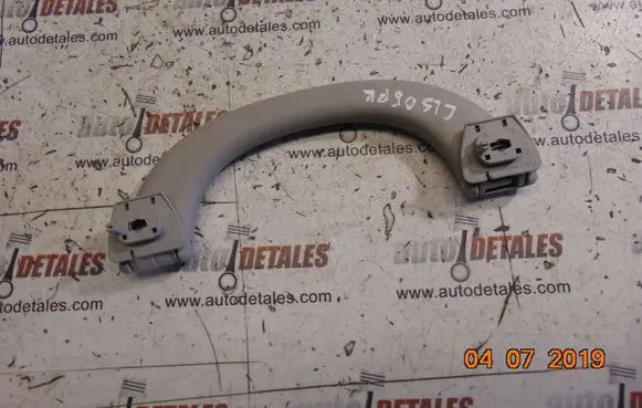 Mercedes-Benz CLS C219 Front interior roof grab handle A2118100051