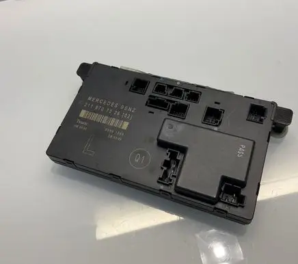 Mercedes-Benz E W211 Door control unit/module 2118707326 00401599 SW0206