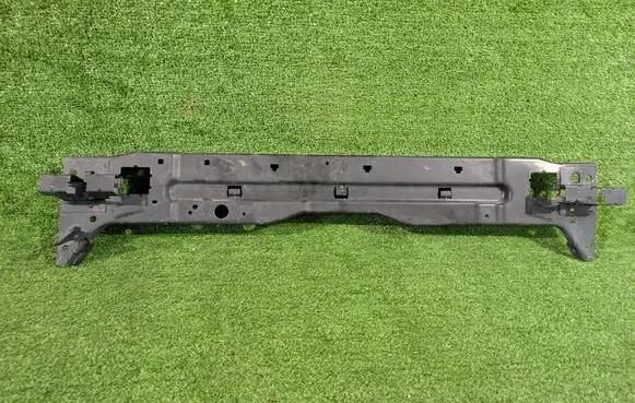 Volvo XC40 Radiator support slam panel