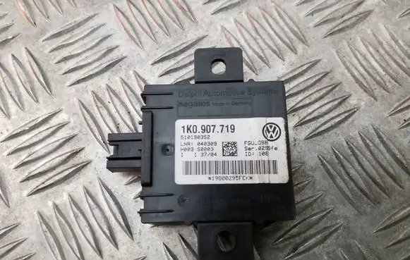 Volkswagen Golf V Alarm control unit/module 1K0907719