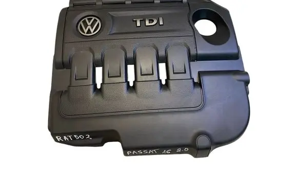Volkswagen PASSAT B8 Engine cover (trim) 04L103925 04L103925J