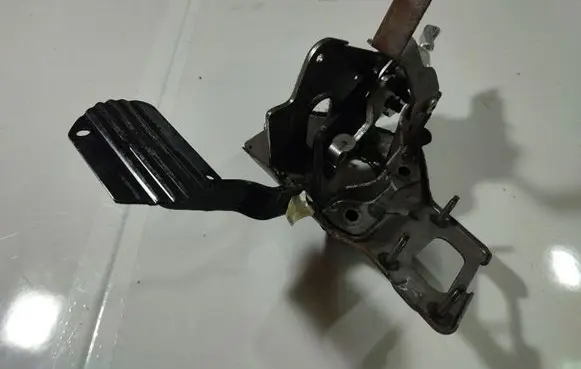 Citroen C4 Grand Picasso Clutch pedal 