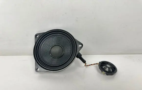 BMW 5 GT F07 Rear door speaker 188200