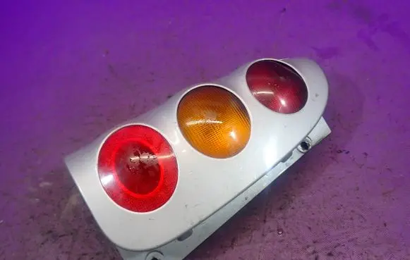Smart ForTwo I Rear/tail lights 253041L