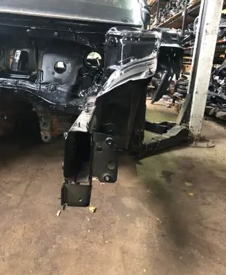 Mercedes-Benz EQB Front quarter panel 
