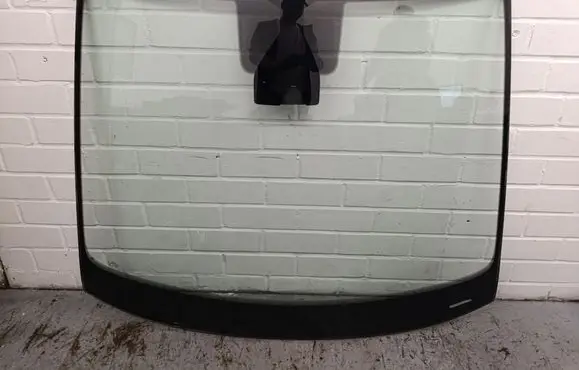 Volkswagen ID.3 Front windscreen/windshield window 43R001586