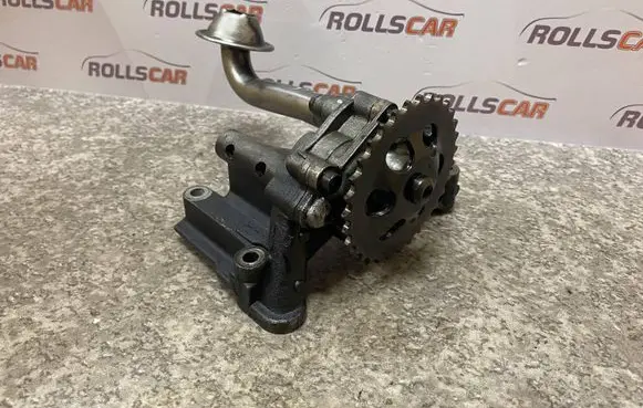 Volkswagen Golf IV Oil pump 06A115105B 00966840
