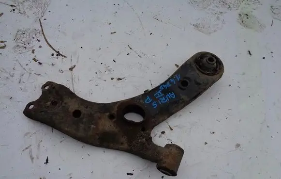 Toyota Auris E180 Front lower control arm/wishbone