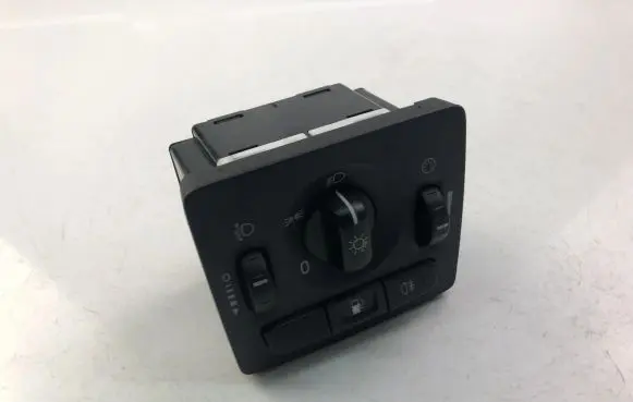 Volvo V50 Light switch 30739298