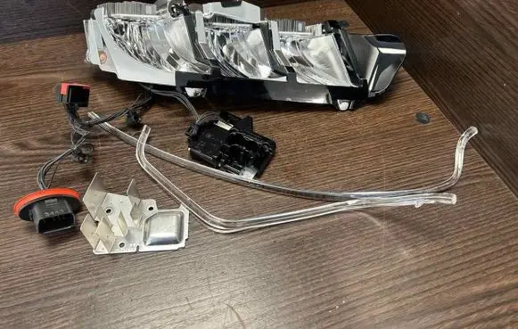 Headlight part