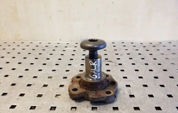 Skoda Octavia Mk3 (5E) Stub axle 
