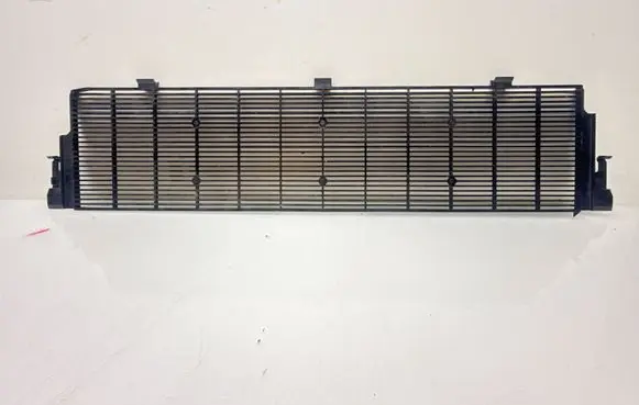 BMW 3 G20 G21 Radiator trim 8482591