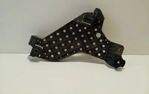 Audi Q3 8U Headlight/headlamp mounting bracket 70802R
