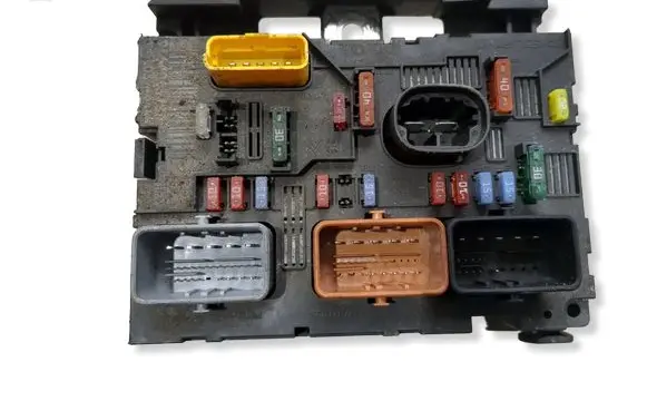 Citroen C3 Fuse module 9664055480