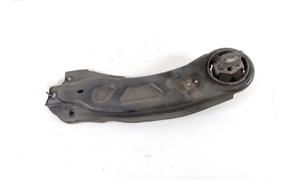Rear control arm