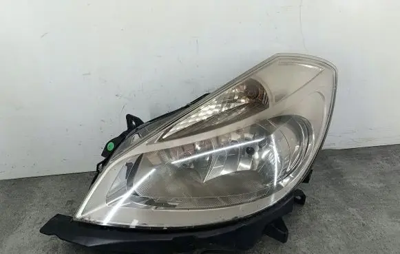 Renault Clio III Headlight/headlamp 
