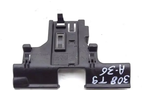 Peugeot 308 Other engine bay part 9805133780